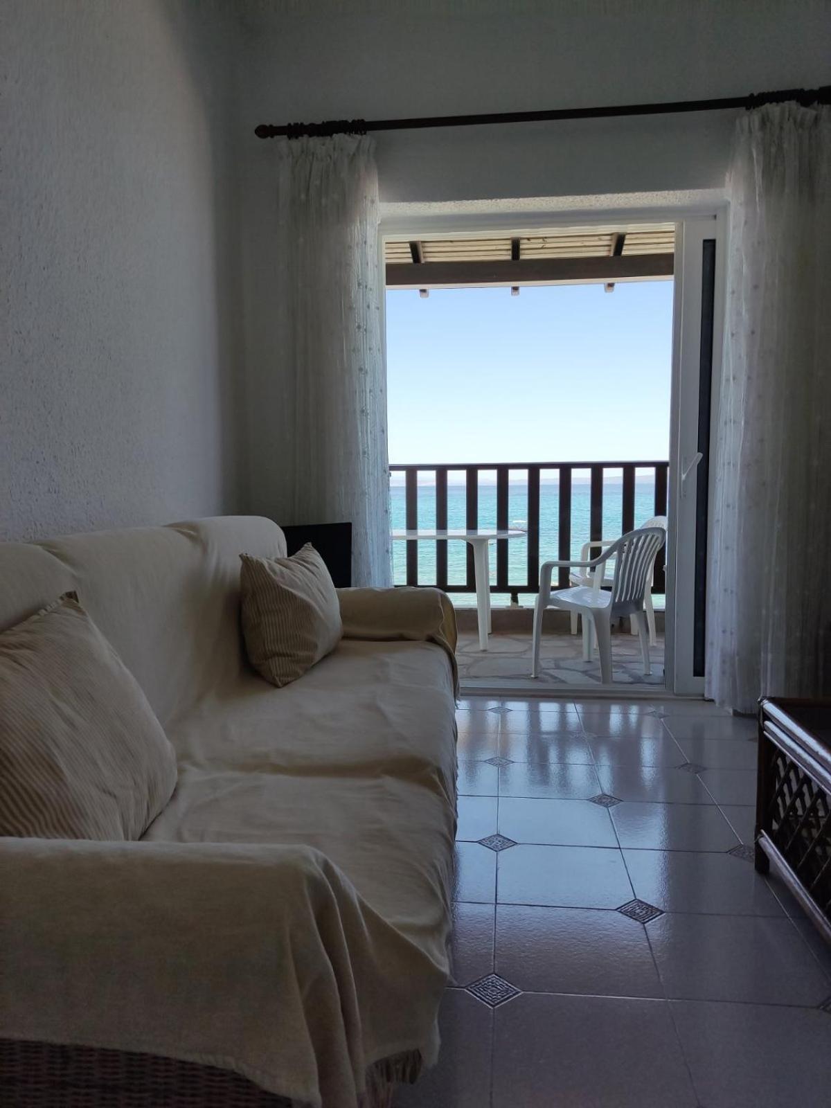 Seafront Apartment ペフコホリ エクステリア 写真